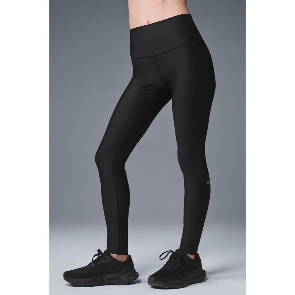 ALO High-Waist Airlift Legging in Black